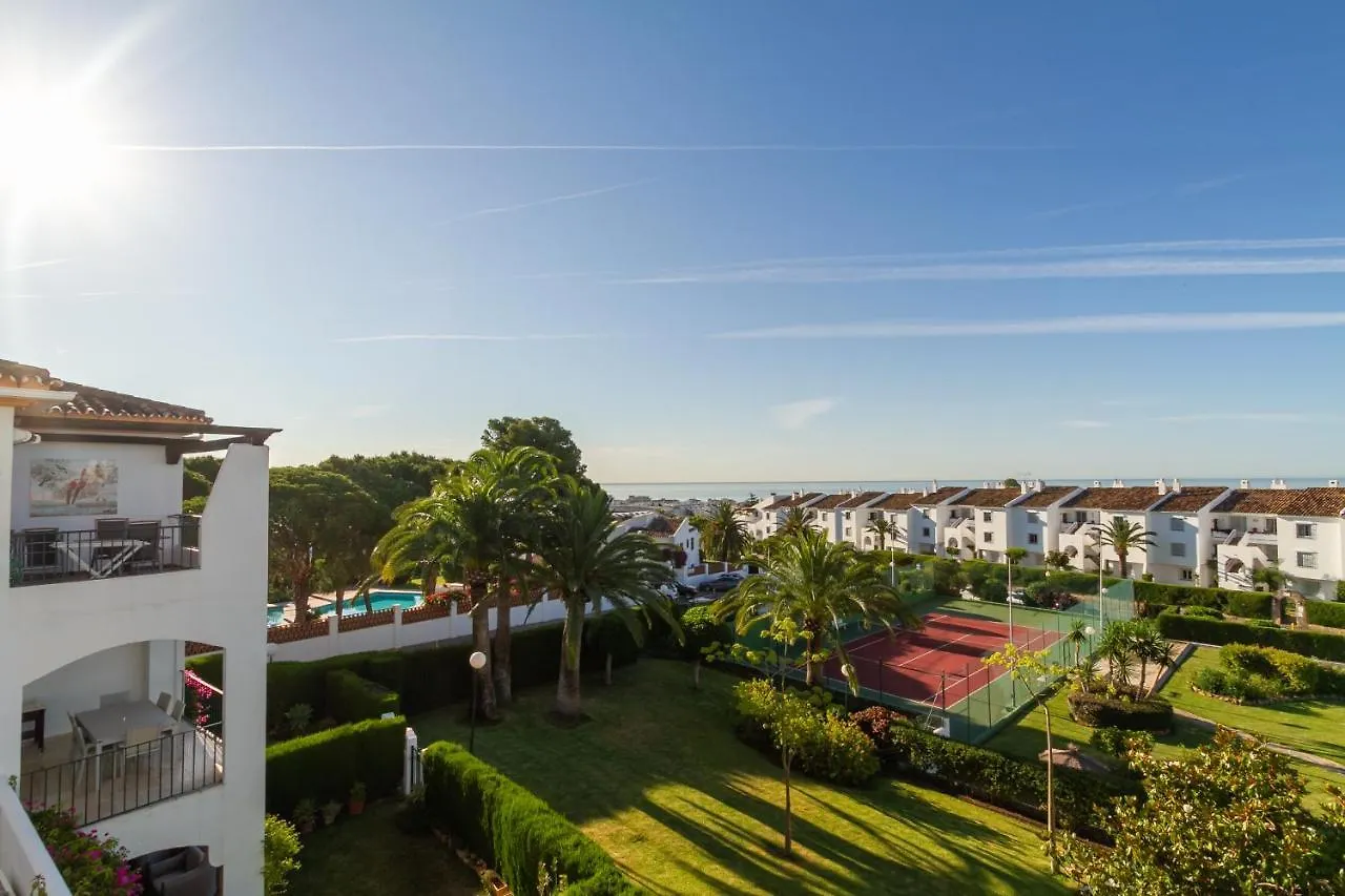 Marbella Banus Suites - Nueva Andalucia Banus Sea Views Apartment