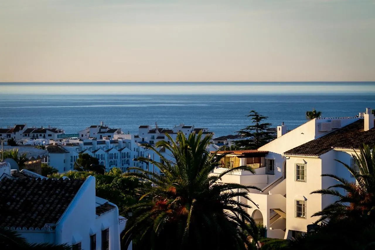 Marbella Banus Suites - Nueva Andalucia Banus Sea Views Apartment