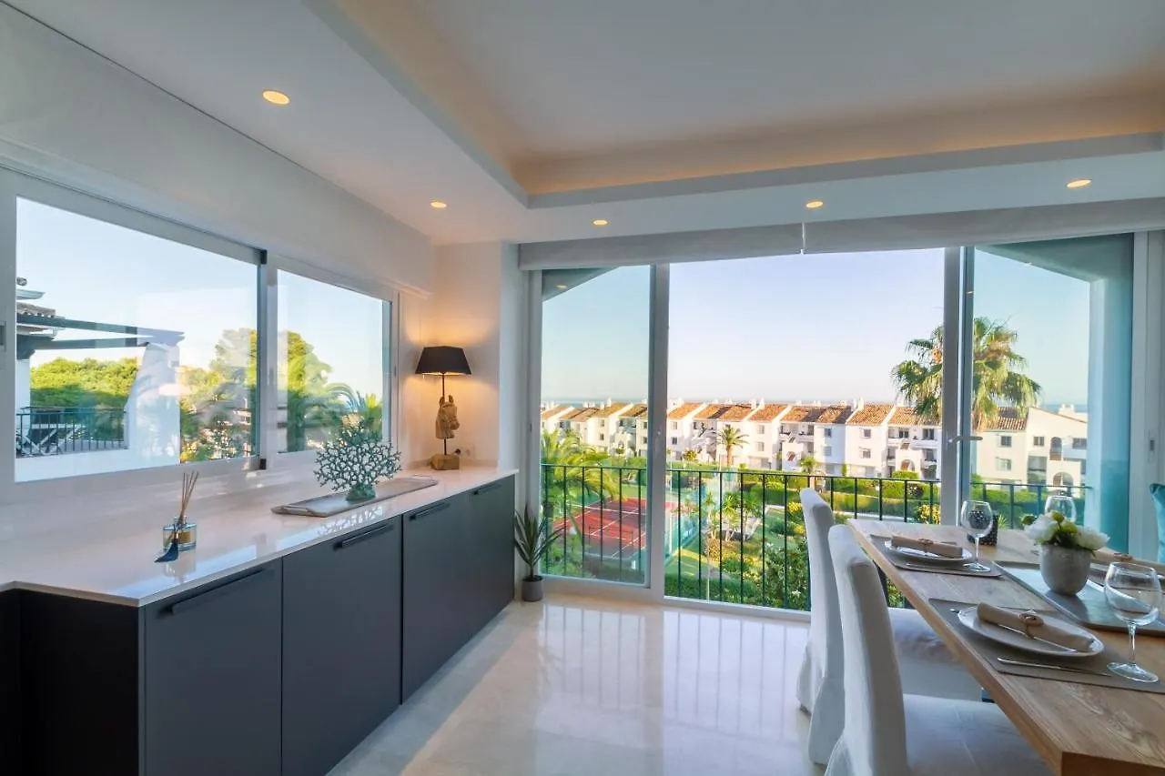 Marbella Banus Suites - Nueva Andalucia Banus Sea Views Apartment