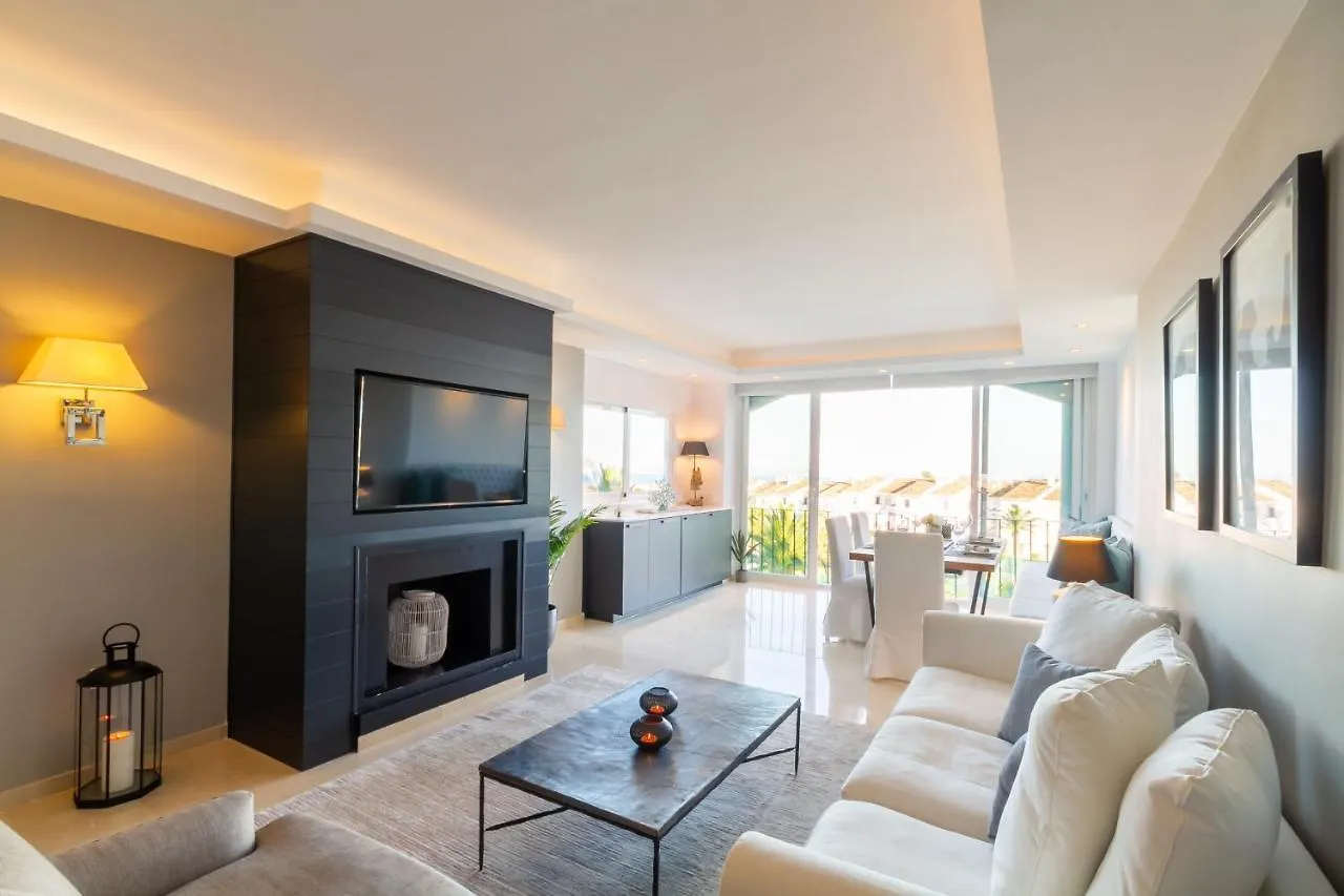 Marbella Banus Suites - Nueva Andalucia Banus Sea Views Apartment