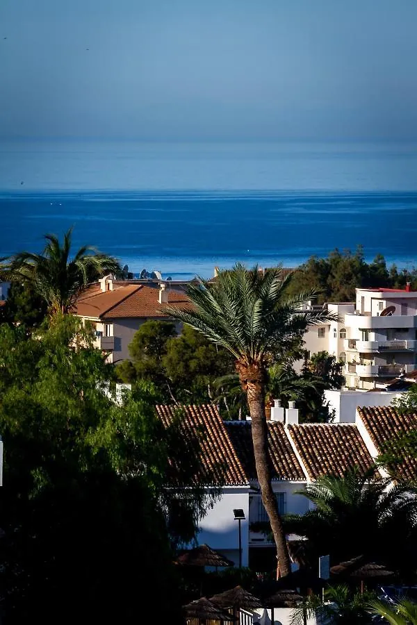 Marbella Banus Suites - Nueva Andalucia Banus Sea Views Apartment Spain