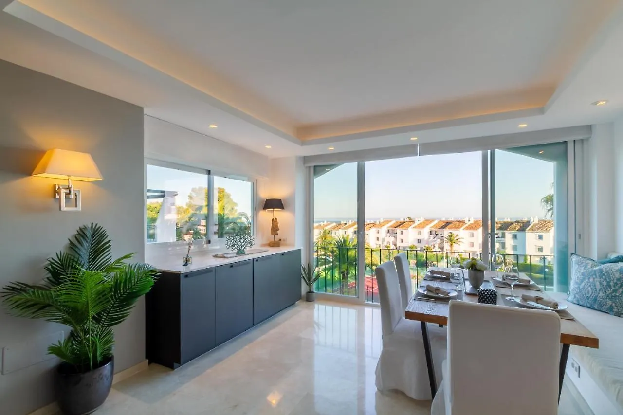Marbella Banus Suites - Nueva Andalucia Banus Sea Views Apartment