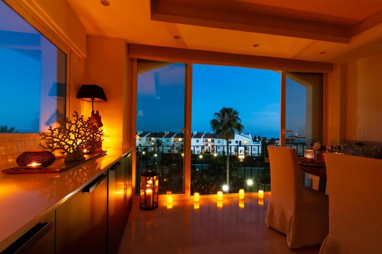 Marbella Banus Suites - Nueva Andalucia Banus Sea Views Apartment